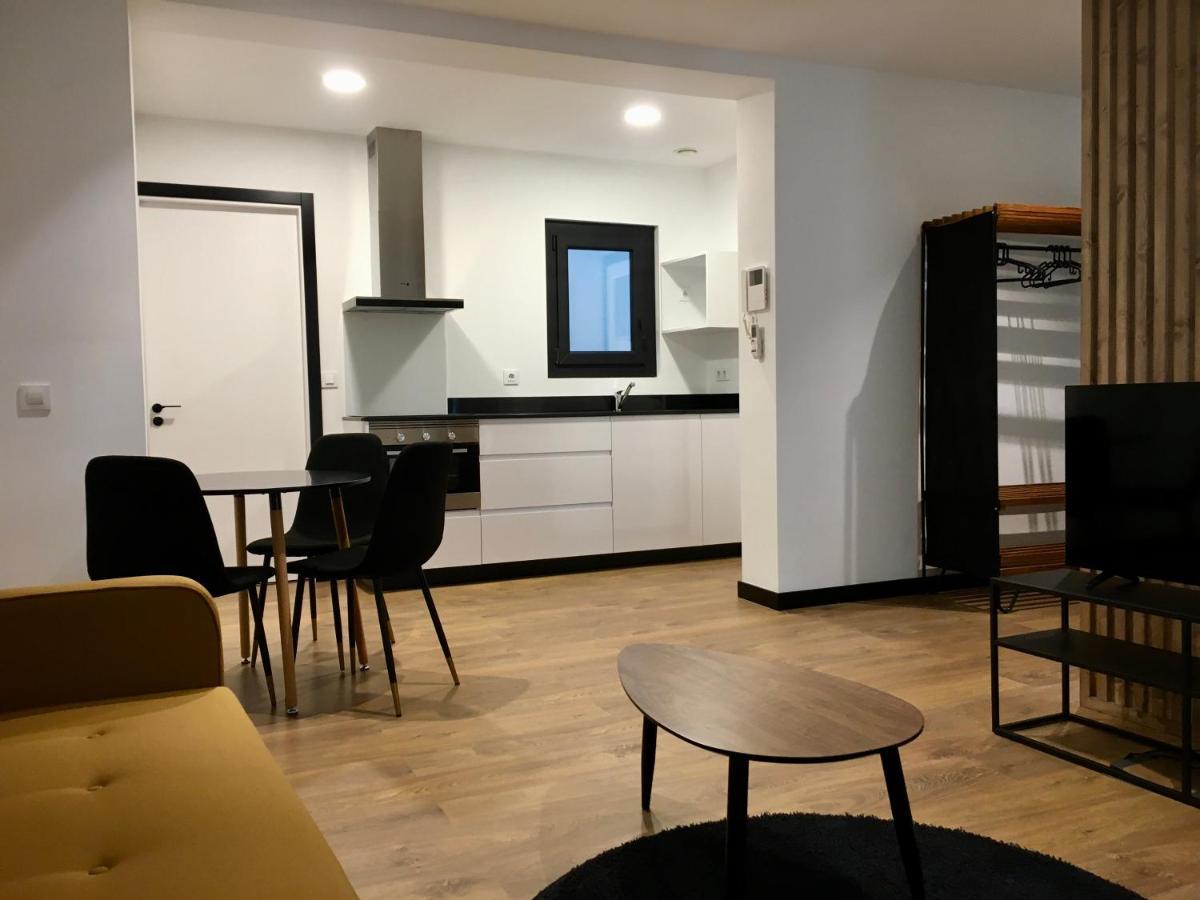 Loft De Diseno Con Balcon Apartman Figueres  Kültér fotó
